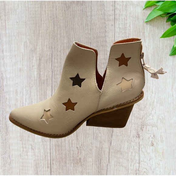 SILVIA COBOS SIZE 8 SHOOT FOR THE MOON ANKLE BOOTS NIB - Picture 5 of 8